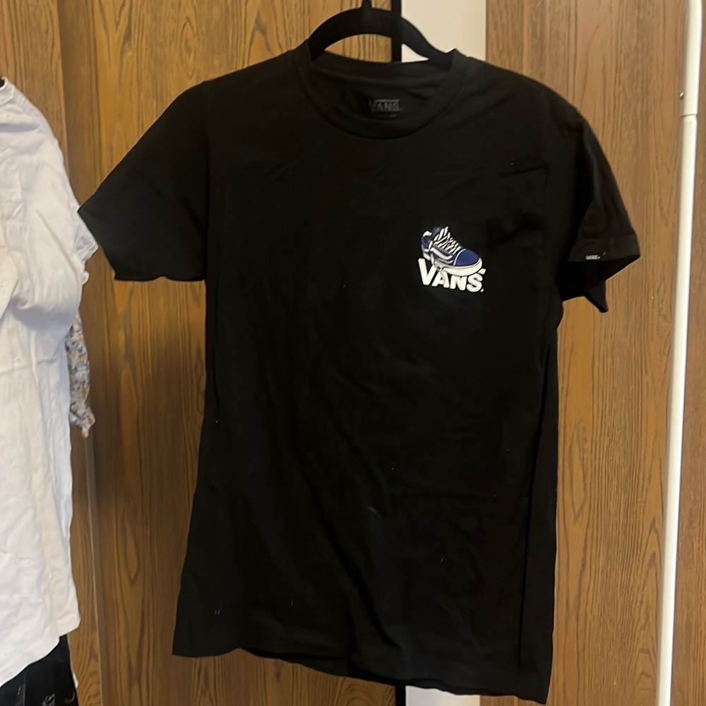 Short Sleeved Vans employee shirt